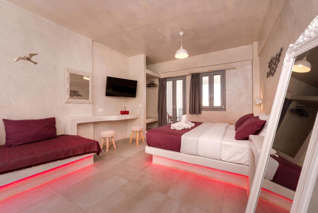 The Muses Of Santorini Private Jacuzzi Suites Vothon Exterior photo