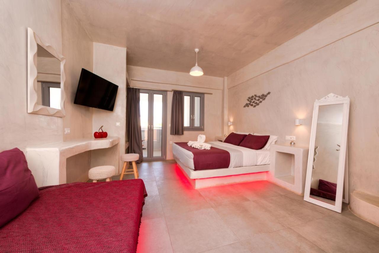 The Muses Of Santorini Private Jacuzzi Suites Vothon Exterior photo